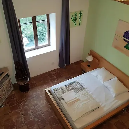 別荘 Grande Maison Familiale Avec Piscine Couverte Lespignan
