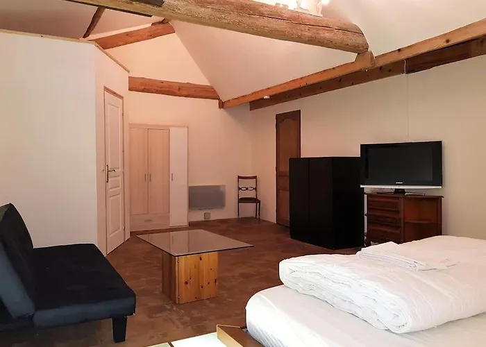 Vakantiehuis Grande Maison Familiale Avec Piscine Couverte *